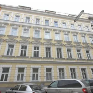 Hostal Momore, Viena